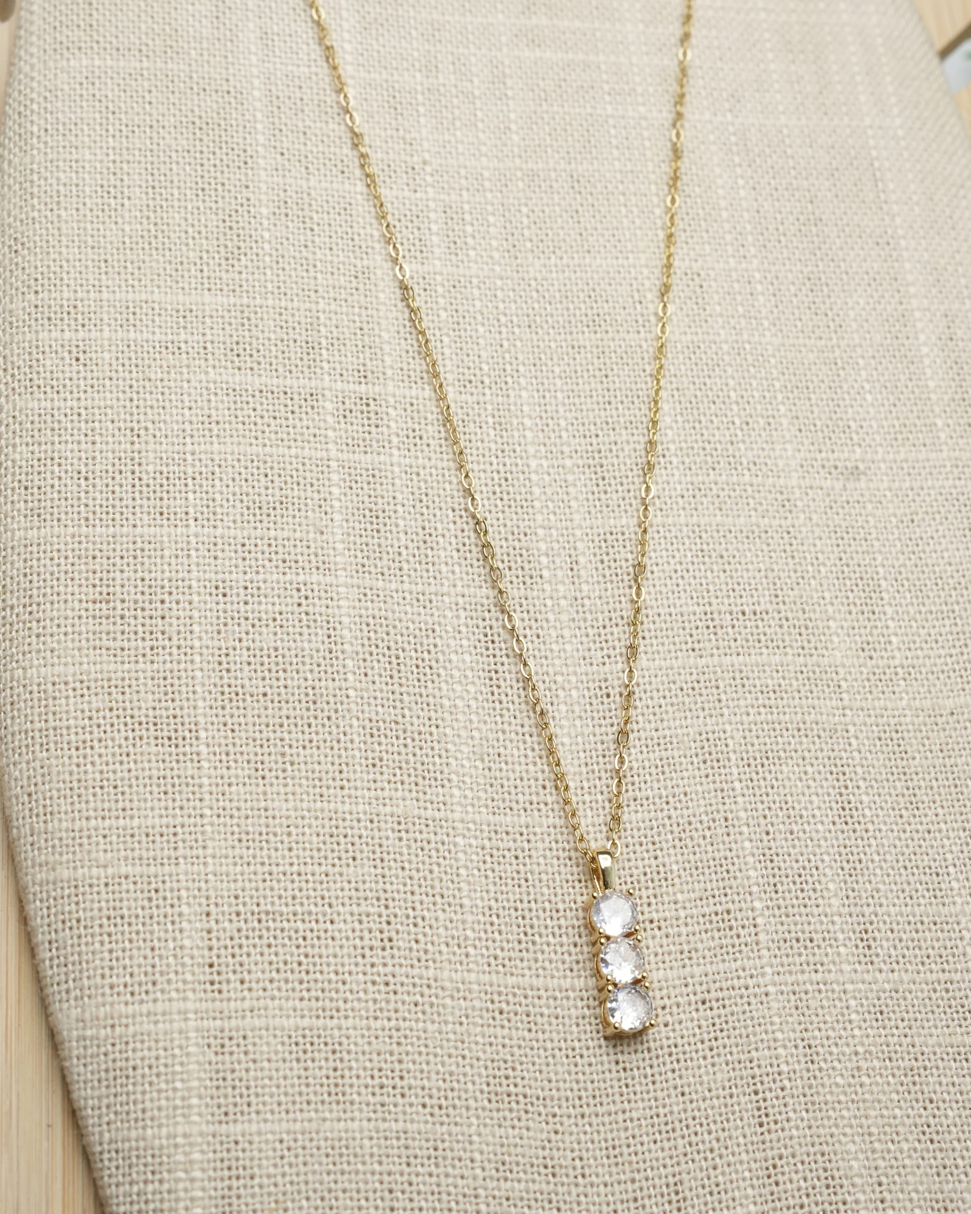 collier trinity inoxydable