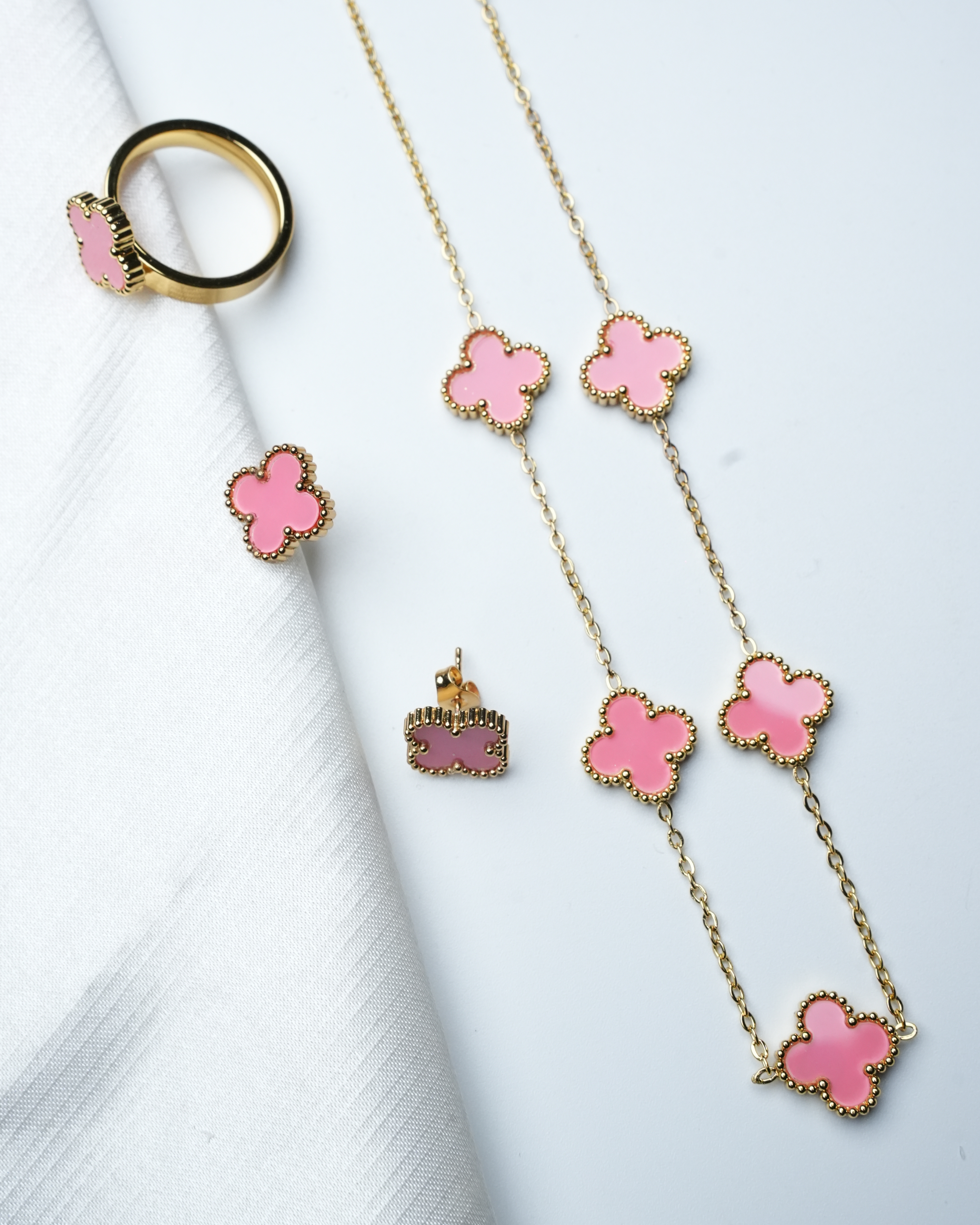 Set Van Cleef Style – ROSE CLAIR– Collier + Boucles + Bague – Inox